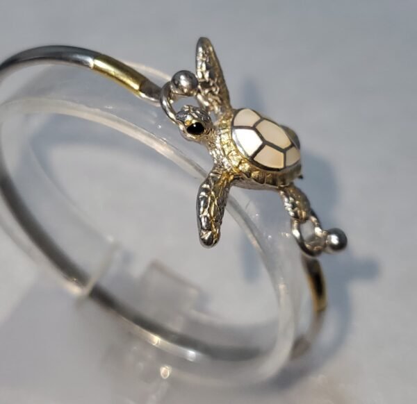 Pulsera Tortuga en Plata S925 con Nácar Blanco y Detalles en Oro 18k – Kovel  Usd.