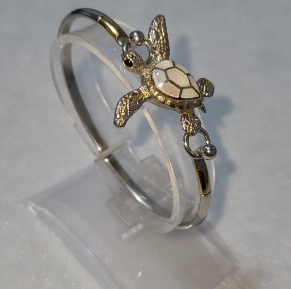 Pulsera Tortuga en Plata S925 con Nácar Blanco y Detalles en Oro 18k – Kovel  Usd.