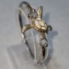Pulsera Tortuga en Plata S925 con Nácar Blanco y Detalles en Oro 18k – Kovel  Usd.