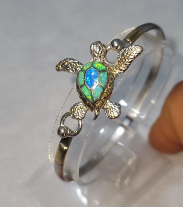 Pulsera Tortuga Kovel en Plata 925 con Ópalo Verde – 75 Usd.
