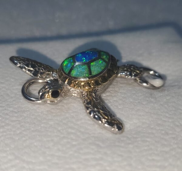 Pulsera Tortuga Kovel en Plata 925 con Ópalo Verde – 75 Usd.