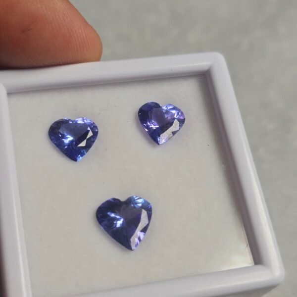 Tanzanita forma corazón 5 quilates